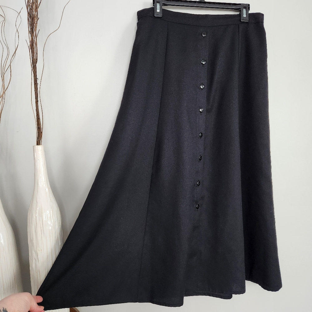 Vintage black midi skirt